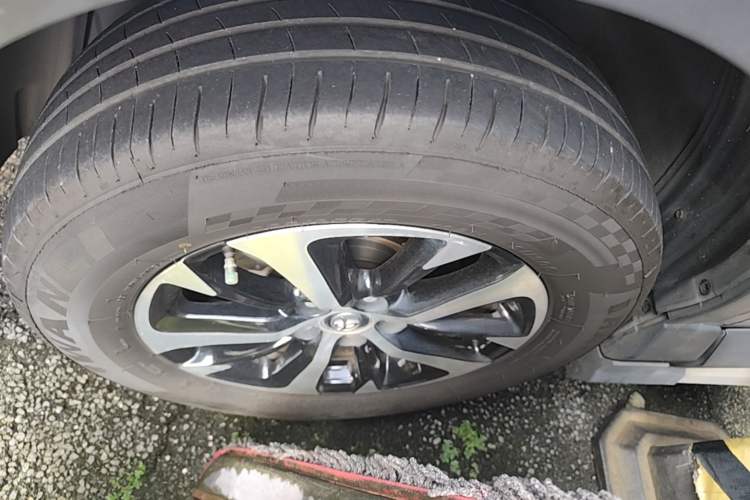 Used Toyota RAV4 2018 2.0L CVT Two-Wheel Drive Fashion X Edition Left Front Wheel Hub