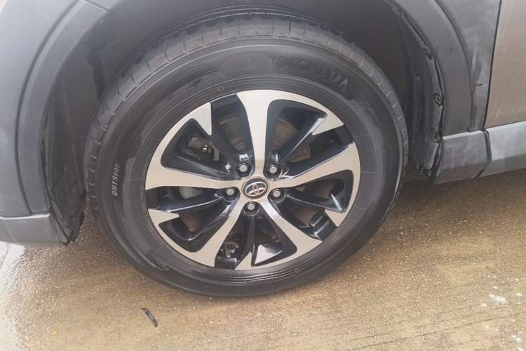 Used Toyota RAV4 2018 2.0L CVT Two-Wheel Drive Fashion X Edition Left Front Wheel Hub