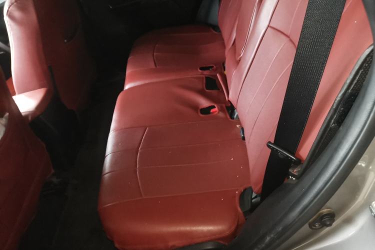 Used Toyota RAV4 2018 2.0L CVT Two-Wheel Drive Fashion X Edition Left Rear Seat