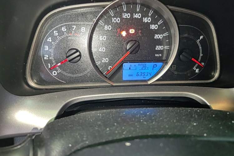 Used Toyota RAV4 2018 2.0L CVT Two-Wheel Drive Fashion X Edition Odometer Close Up