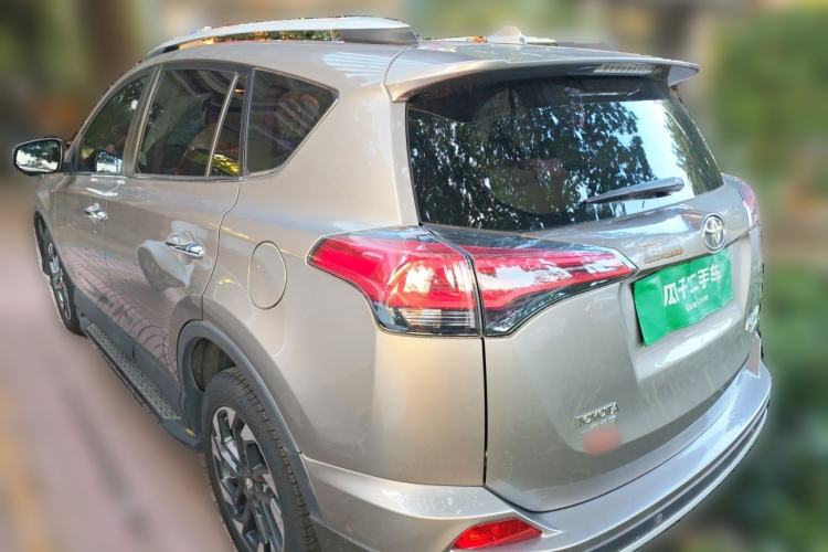 Used Toyota RAV4 2018 2.5L Automatic 4x4 Elite i Edition Rear Left 45 Deg