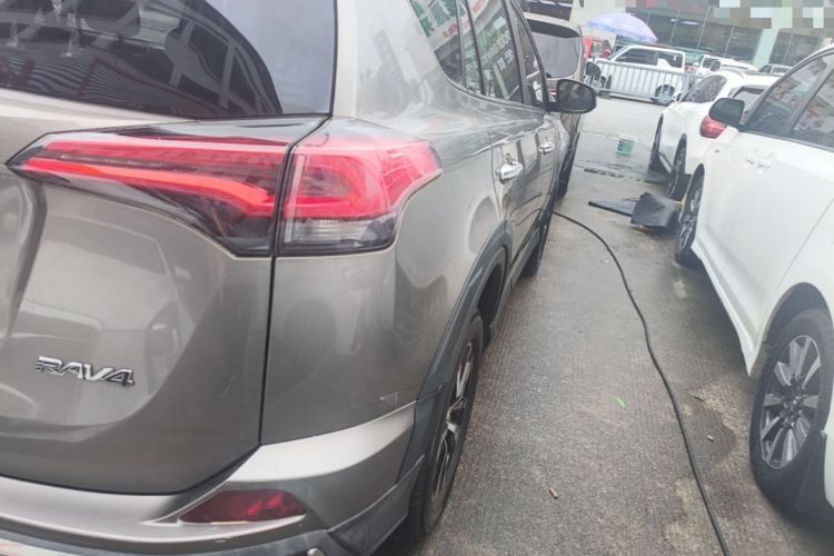 Used Toyota RAV4 2018 2.0L CVT Two-Wheel Drive Fashion X Edition Right Rear Taillight