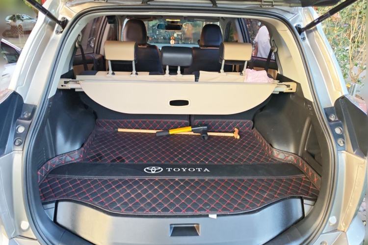 Used Toyota RAV4 2018 2.5L Automatic 4x4 Elite i Edition Trunk