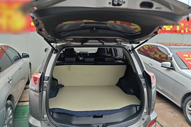 Used Toyota RAV4 2018 2.5L Automatic 4x4 Elite i Edition Trunk