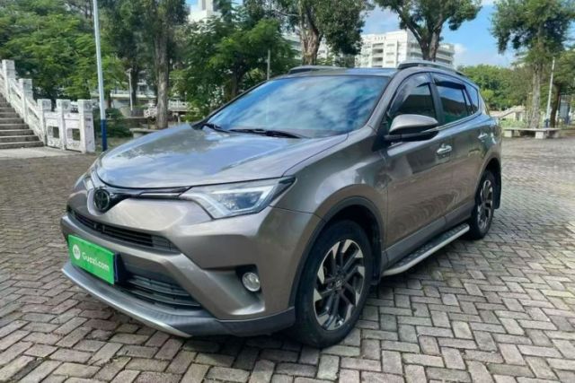 Ojetý Toyota RAV4 2018 2.5L Automatic 4x4 Elite i Edition