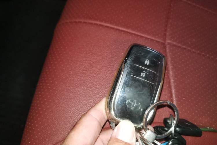 Used Toyota RAV4 2018 2.0L CVT Two-Wheel Drive Fashion X Edition Vehicle Key