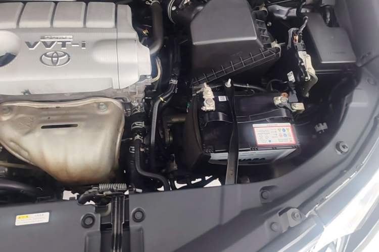 Used Toyota RAV4 2018 2.5L Automatic 4x4 Elite i Edition Engine Bay Left