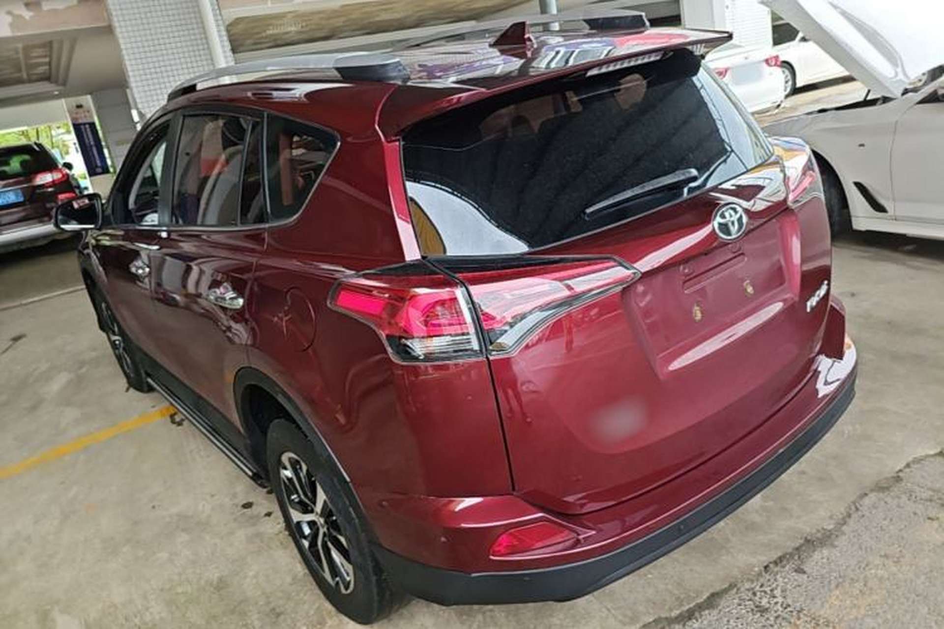Used Toyota RAV4 2018 2.0L CVT Two-Wheel Drive Fashion X Edition Exterior 2