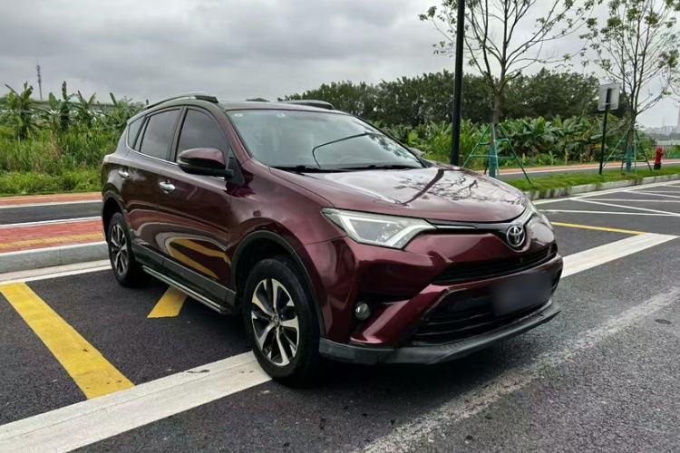 Used Toyota RAV4 2018 2.0L CVT Two-Wheel Drive Fashion X Edition Exterior 4
