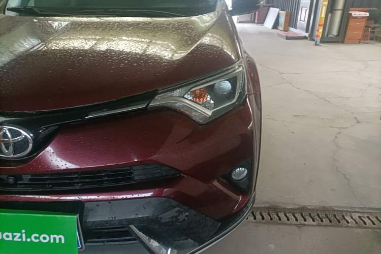 Used Toyota RAV4 2018 2.0L CVT Two-Wheel Drive Fashion X Edition Left Front Headlight