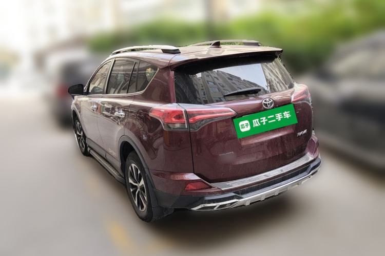 Used Toyota RAV4 2018 2.0L CVT Two-Wheel Drive Fashion X Edition Rear Left 45 Deg