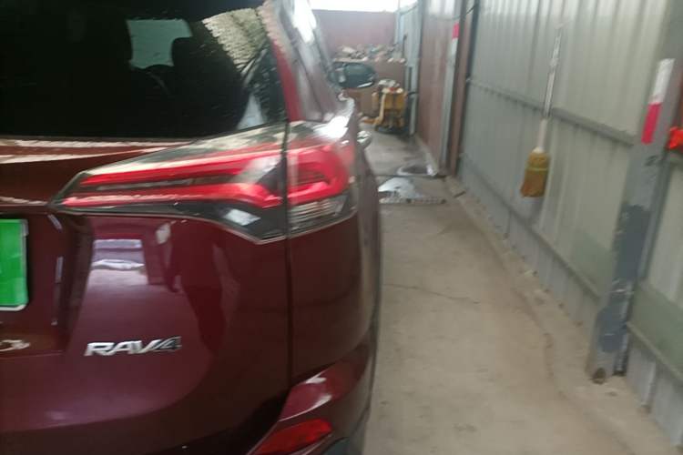 Used Toyota RAV4 2018 2.0L CVT Two-Wheel Drive Fashion X Edition Right Rear Taillight