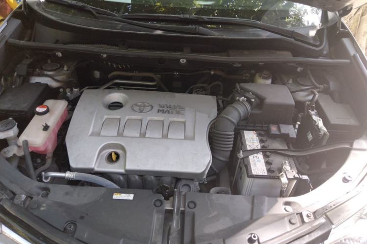 Used Toyota RAV4 2018 2.0L CVT Two-Wheel Drive Fashion X Edition Engine Bay
