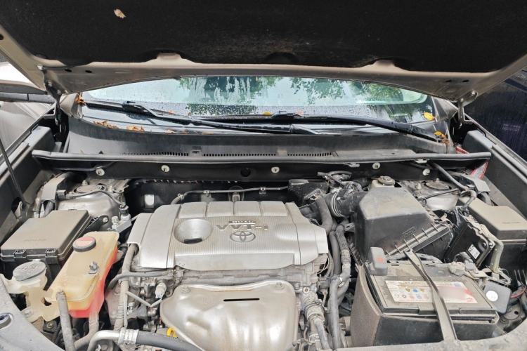 Used Toyota RAV4 2018 2.5L Automatic 4x4 Elite i Edition Engine Bay