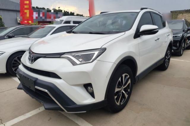 Used Toyota RAV4 2018 2.0L CVT Two-Wheel Drive Fashion X Edition