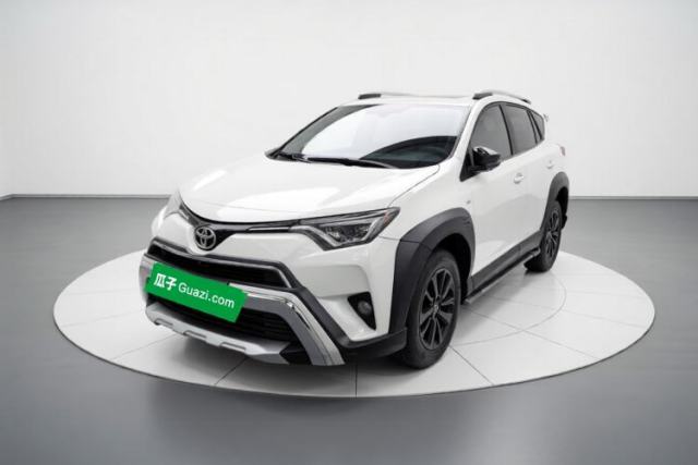 Used Toyota RAV4 2018 2.0L CVT Two-Wheel Drive Fashion X Edition