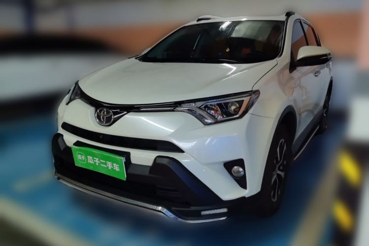 Used Toyota RAV4 2018 2.0L CVT Two-Wheel Drive Fashion X Edition Guazi used car, China used car export, Used car for sale, Used cars, Cheapest cars for sale