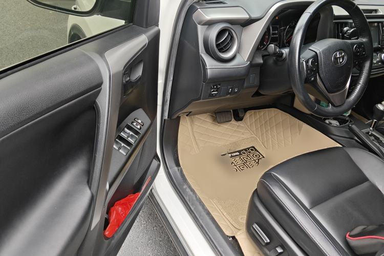 Used Toyota RAV4 2018 2.5L Automatic 4x4 Elite i Edition Driver Seat