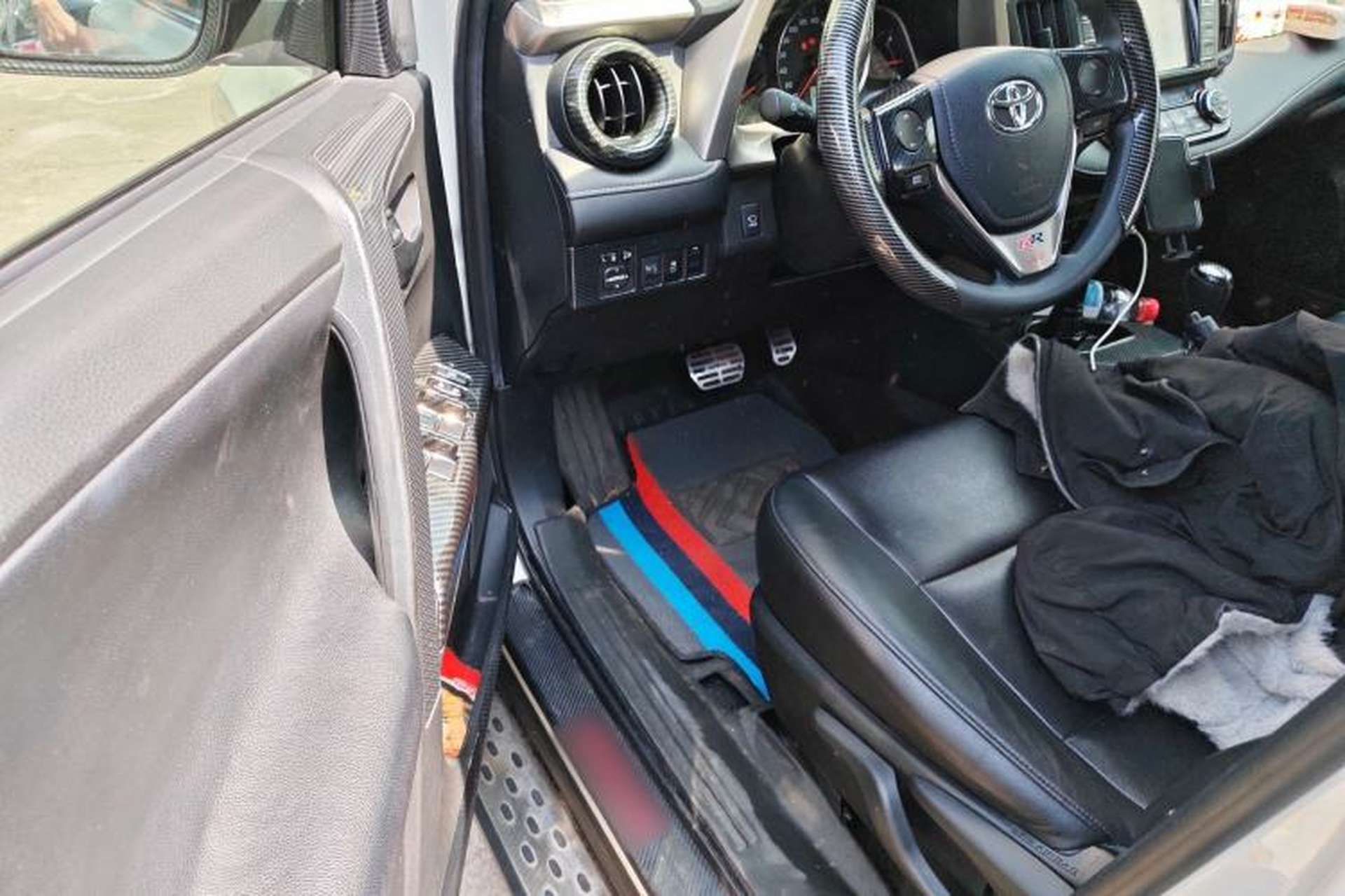 Used Toyota RAV4 2018 2.0L CVT Two-Wheel Drive Fashion X Edition Driver Seat