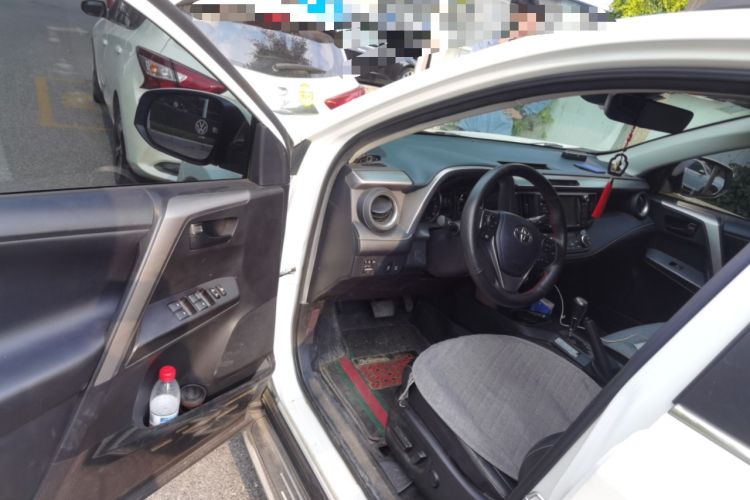 Used Toyota RAV4 2018 2.5L Automatic 4x4 Elite i Edition Driver Seat