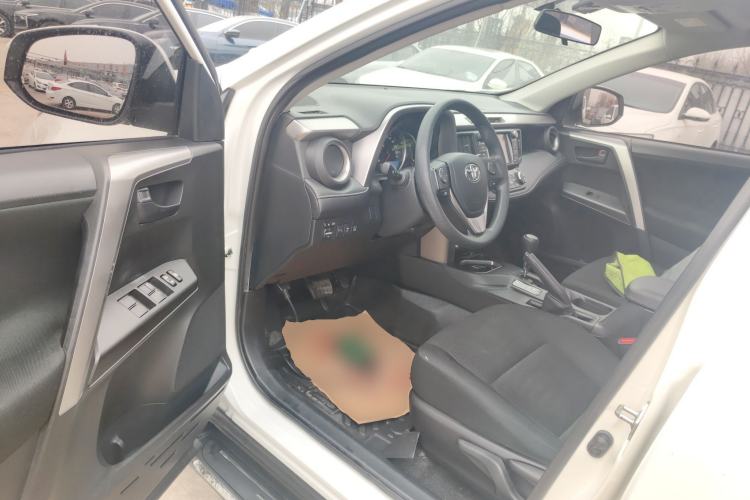 Used Toyota RAV4 2018 2.0L CVT Two-Wheel Drive Fashion X Edition Driver Seat