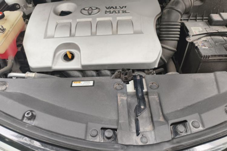 Used Toyota RAV4 2018 2.0L CVT Two-Wheel Drive Fashion X Edition Engine Bay