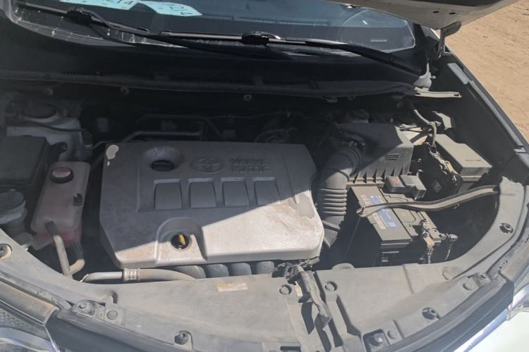 Used Toyota RAV4 2018 2.0L CVT Two-Wheel Drive Fashion X Edition Engine Bay