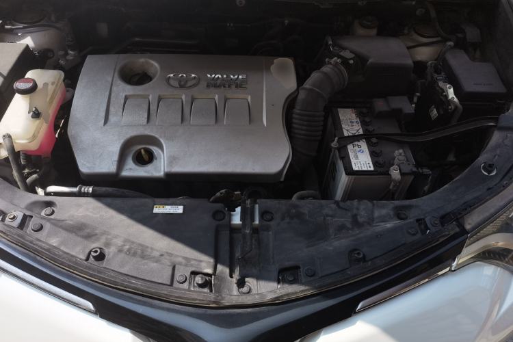 Used Toyota RAV4 2018 2.0L CVT Two-Wheel Drive Fashion X Edition Engine Bay