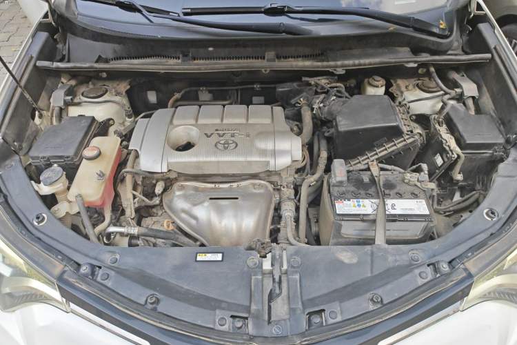 Used Toyota RAV4 2018 2.5L Automatic 4x4 Elite i Edition Engine Bay