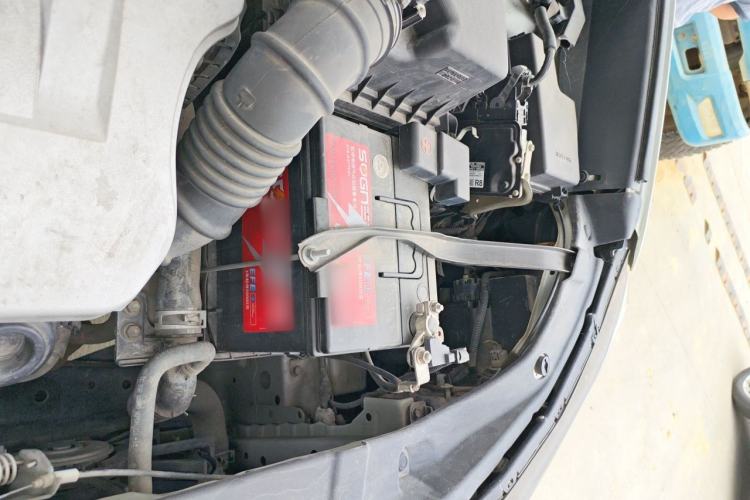Used Toyota RAV4 2018 2.0L CVT Two-Wheel Drive Fashion X Edition Engine Bay Left