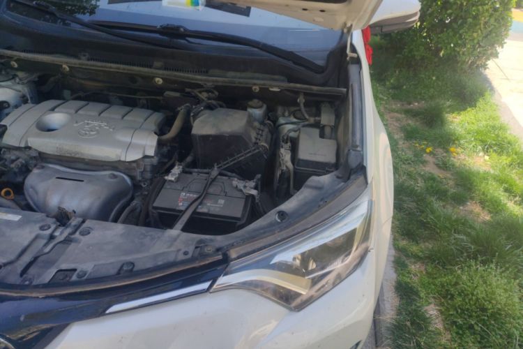 Used Toyota RAV4 2018 2.5L Automatic 4x4 Elite i Edition Engine Bay Left