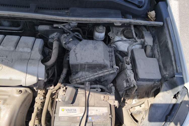 Used Toyota RAV4 2018 2.5L Automatic 4x4 Elite i Edition Engine Bay Left