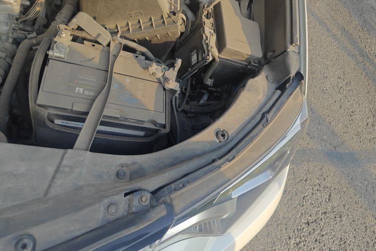 Used Toyota RAV4 2018 2.5L Automatic 4x4 Elite i Edition Engine Bay Left