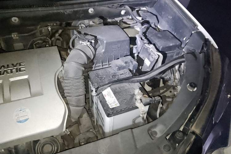 Used Toyota RAV4 2018 2.0L CVT Two-Wheel Drive Fashion X Edition Engine Bay Left