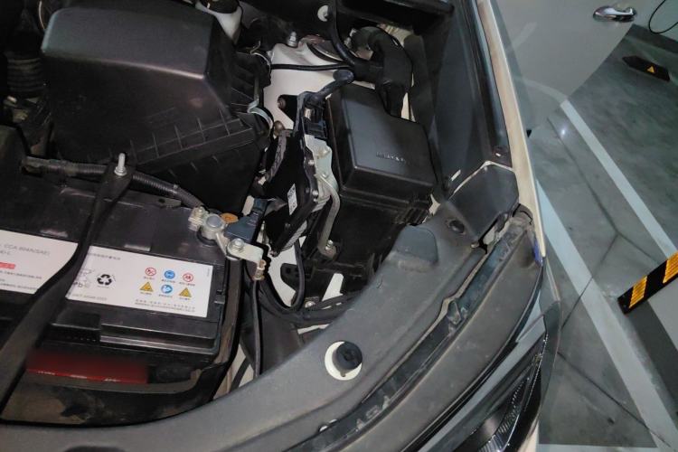 Used Toyota RAV4 2018 2.5L Automatic 4x4 Elite i Edition Engine Bay Left
