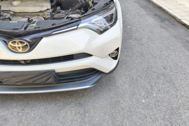 Used Toyota RAV4 2018 2.5L Automatic 4x4 Elite i Edition Engine Bay Left
