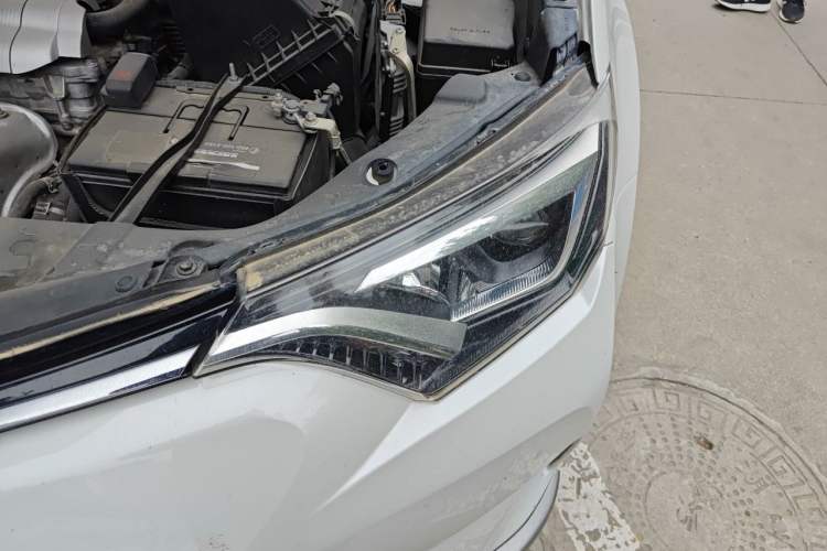 Used Toyota RAV4 2018 2.5L Automatic 4x4 Elite i Edition Engine Bay Left