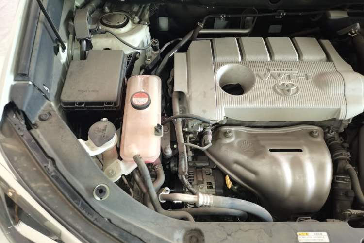 Used Toyota RAV4 2018 2.5L Automatic 4x4 Elite i Edition Engine Bay Right