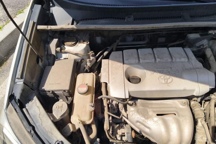 Used Toyota RAV4 2018 2.5L Automatic 4x4 Elite i Edition Engine Bay Right