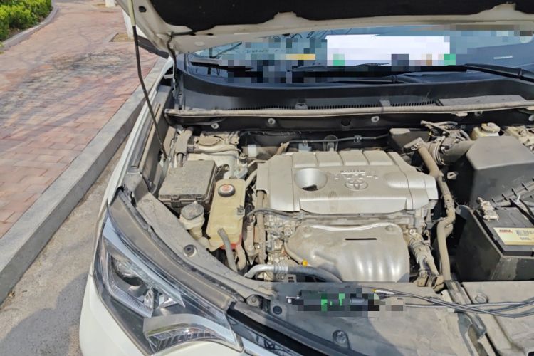 Used Toyota RAV4 2018 2.5L Automatic 4x4 Elite i Edition Engine Bay Right
