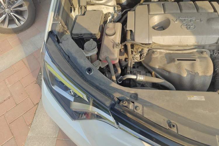 Used Toyota RAV4 2018 2.5L Automatic 4x4 Elite i Edition Engine Bay Right