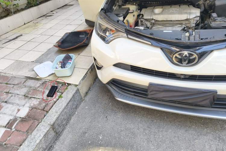 Used Toyota RAV4 2018 2.5L Automatic 4x4 Elite i Edition Engine Bay Right