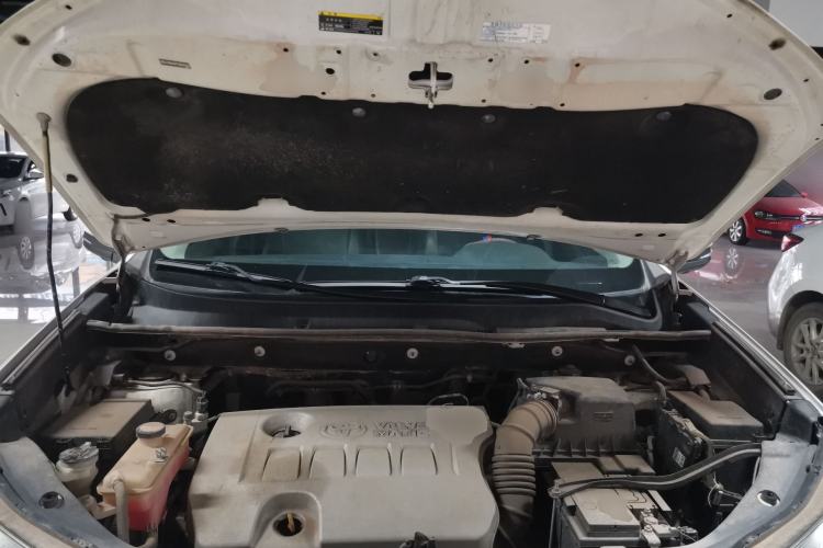 Used Toyota RAV4 2018 2.0L CVT Two-Wheel Drive Fashion X Edition Engine Bay