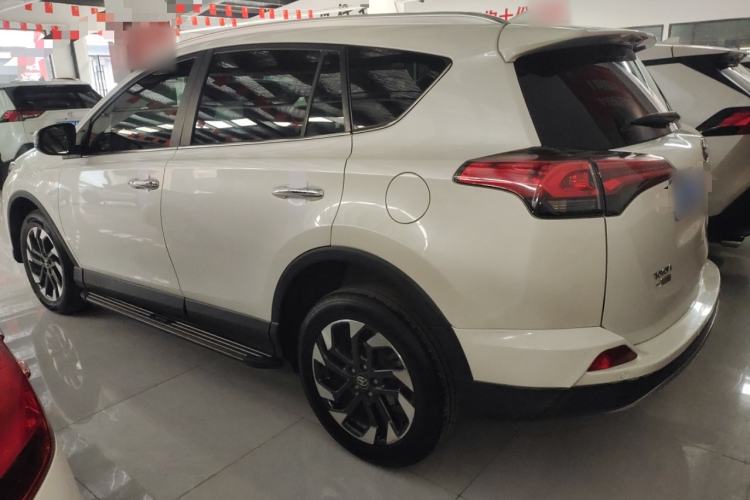Used Toyota RAV4 2018 2.5L Automatic 4x4 Elite i Edition Exterior 2