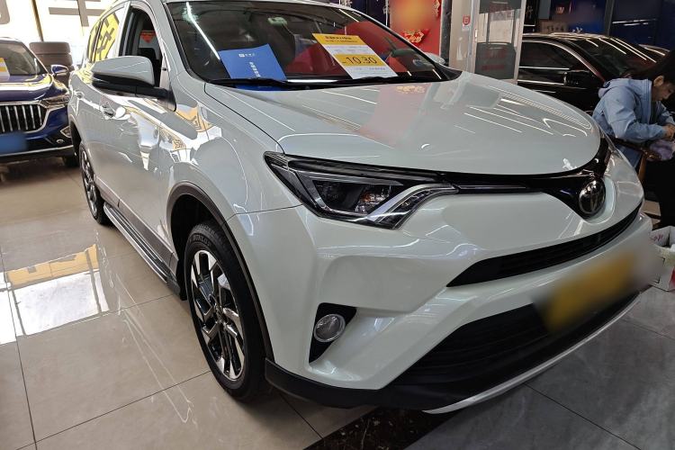 Used Toyota RAV4 2018 2.5L Automatic 4x4 Elite i Edition Exterior 2