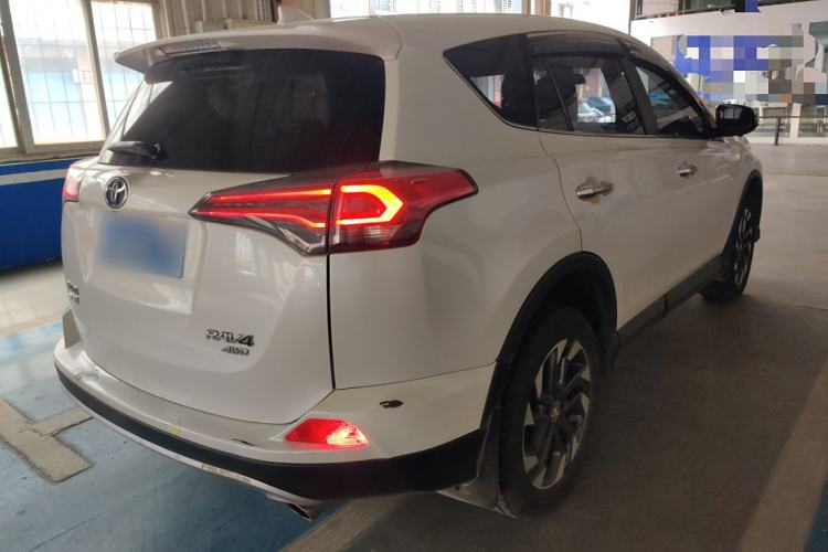 Used Toyota RAV4 2018 2.5L Automatic 4x4 Elite i Edition Exterior 3