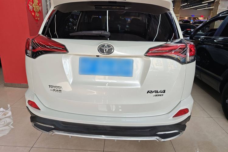Used Toyota RAV4 2018 2.5L Automatic 4x4 Elite i Edition Exterior 4