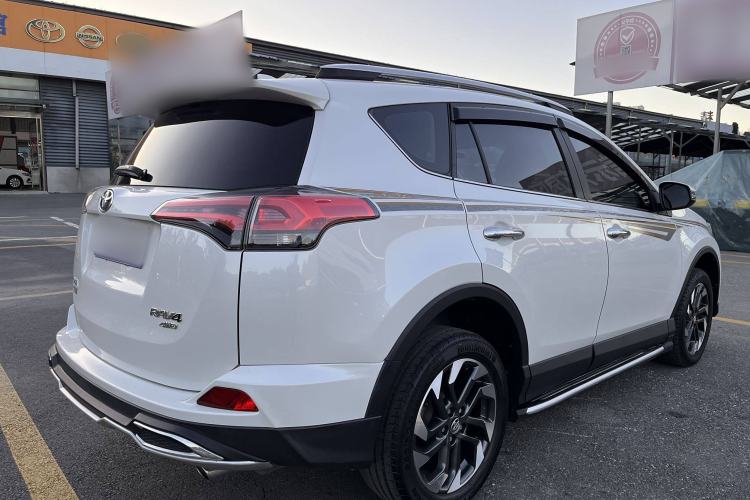 Used Toyota RAV4 2018 2.5L Automatic 4x4 Elite i Edition Exterior 4