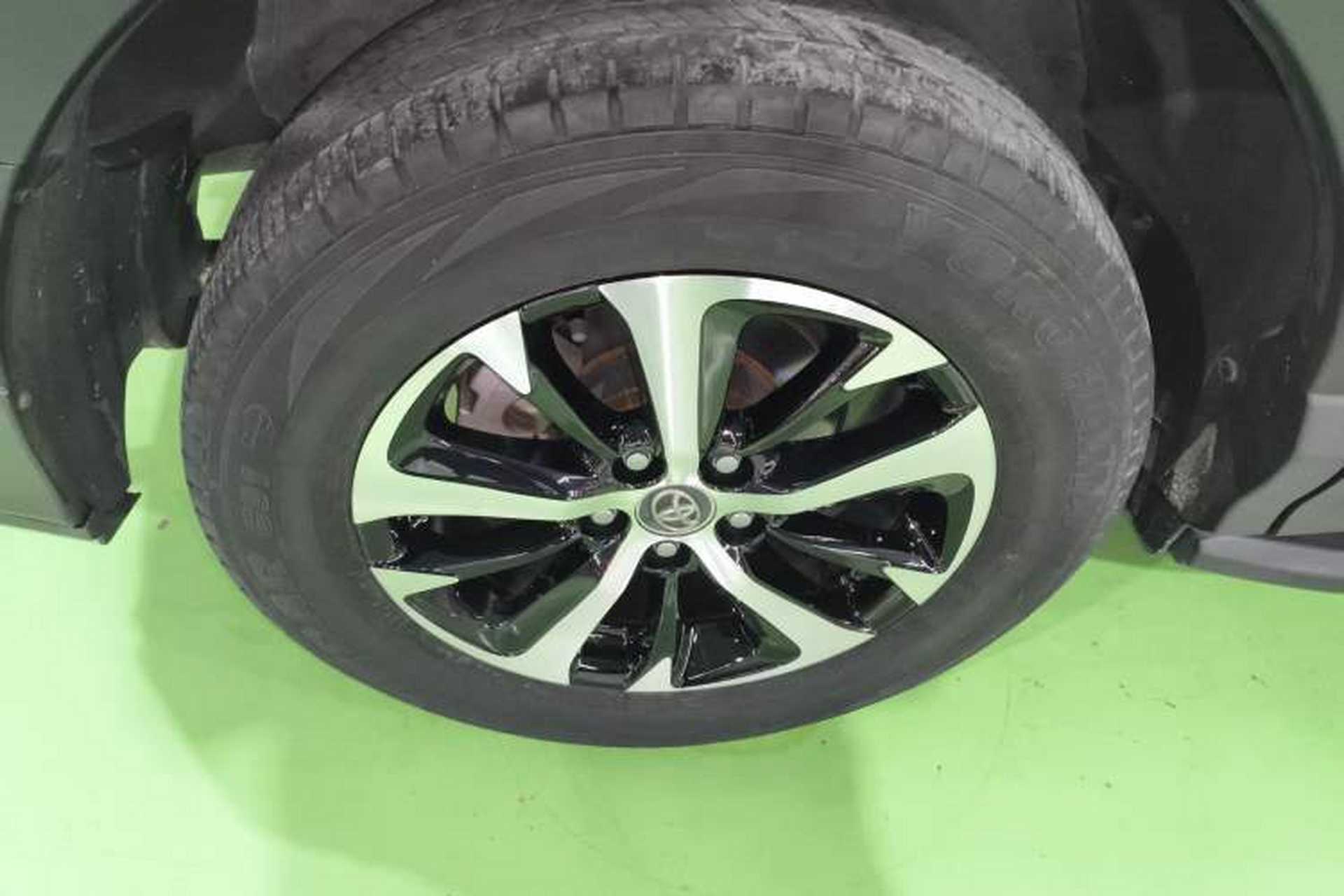 Used Toyota RAV4 2018 2.0L CVT Two-Wheel Drive Fashion X Edition Exterior 5