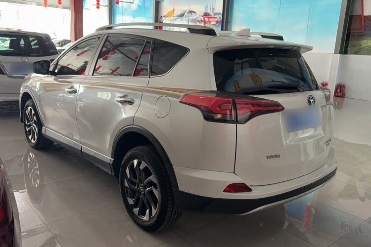 Used Toyota RAV4 2018 2.5L Automatic 4x4 Elite i Edition Exterior 5
